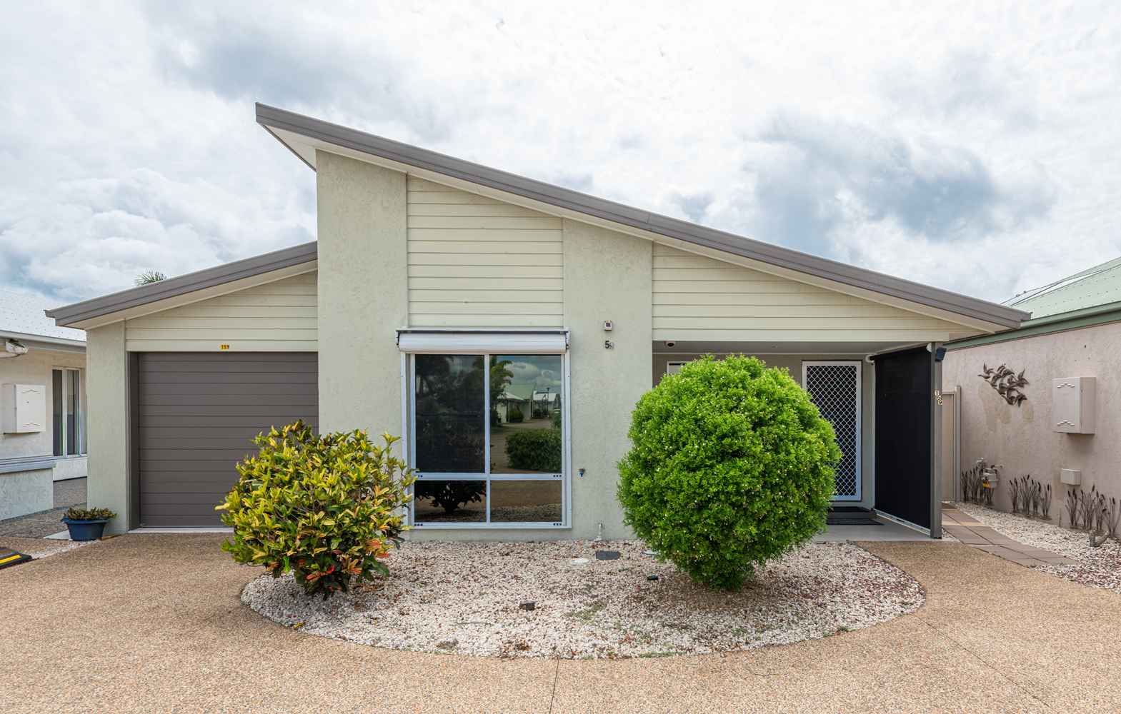 Charming Home in a Perfect Little Pocket 