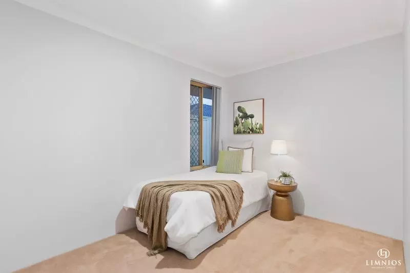 Feature Packed Villa!