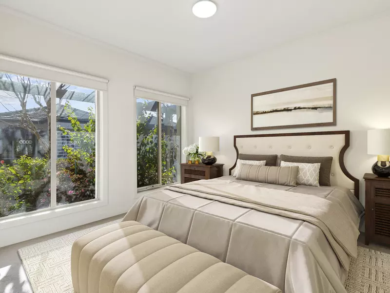 Stylish Home with Private Garden near Clubhouse