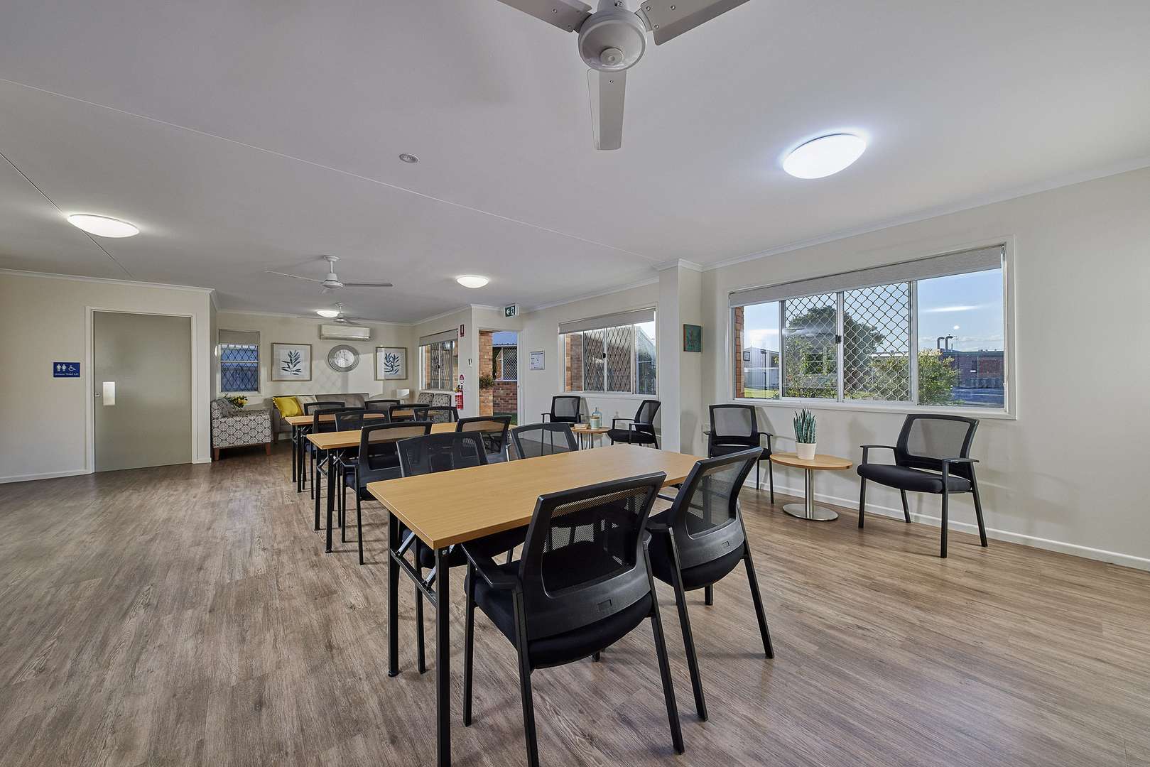 Fully Refurbished Spacious Studio - Fair Haven Retirement Village!