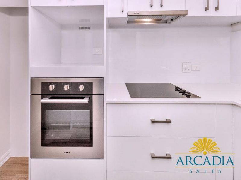 ARCADIA WATERS BICTON - 3 Bedroom, First Floor Stunner...