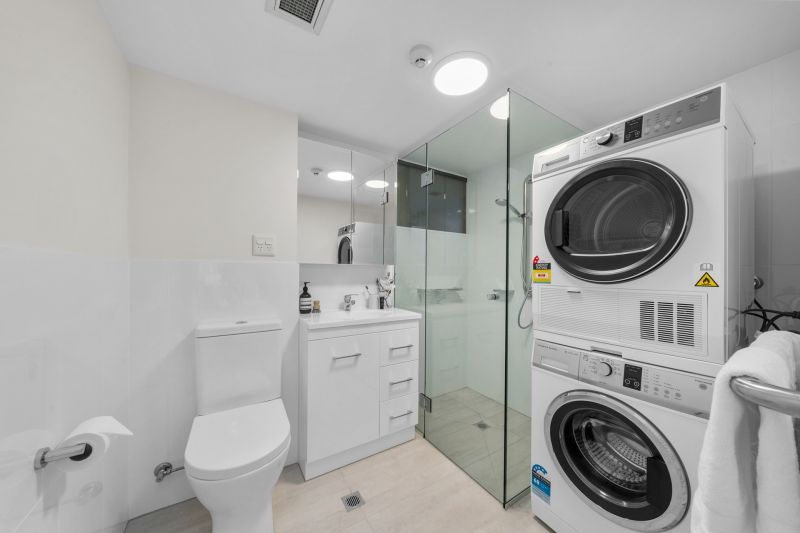 Apartment with lovely views of the surrounding gardens