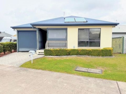 2-street access & Extra Yard & Office