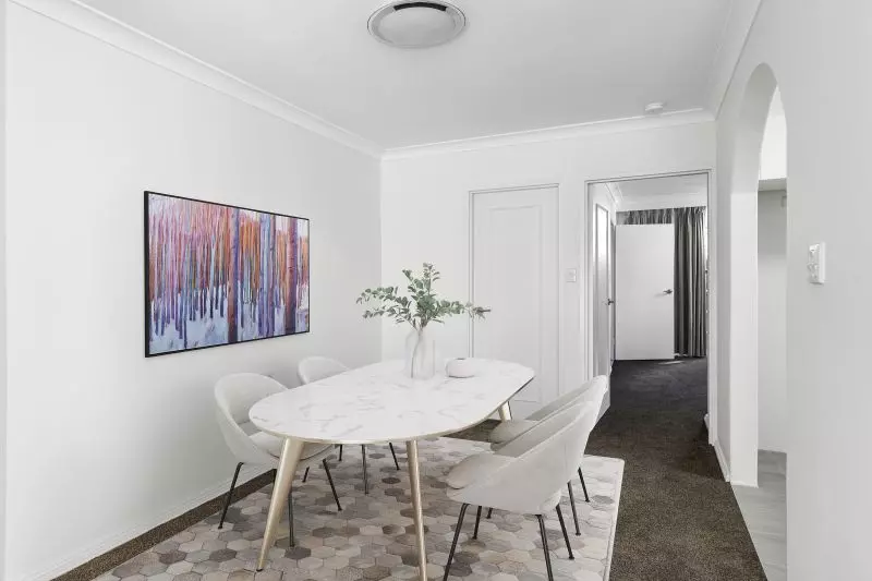 Perfectly maintained ground floor unit, with just a stroll to the main clubhouse and facilities