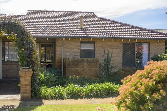 Home open Thursday 8th October, 10.30am - 11:30am