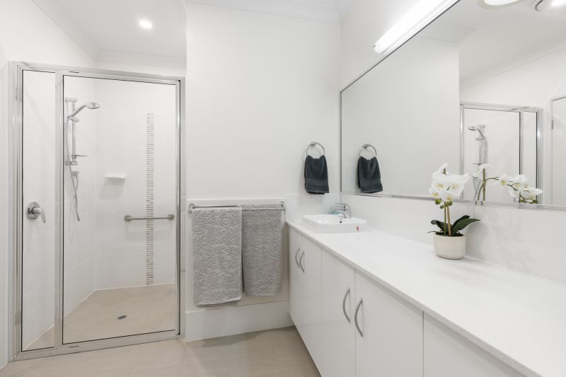 Open-plan unit with fully fenced backyard