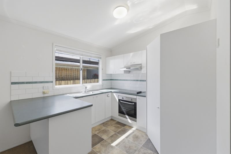 Quaint Cottage! Close to the Community Centre