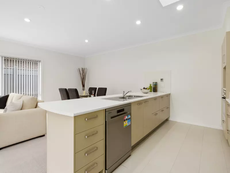 Bright, Stylish Home with Lovely Garden Outlook