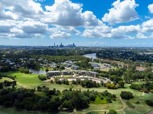 New luxury Brisbane golf course retirement community opens first stage