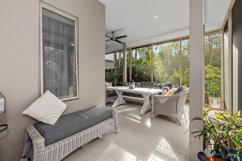 Natural Bushland Retreat- Luxury 3 bedroom Home with Study