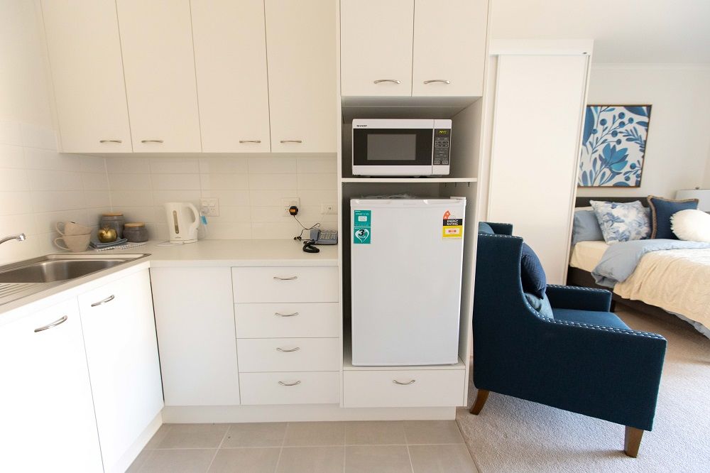 Stylish studio serviced apartments at Templestowe Village