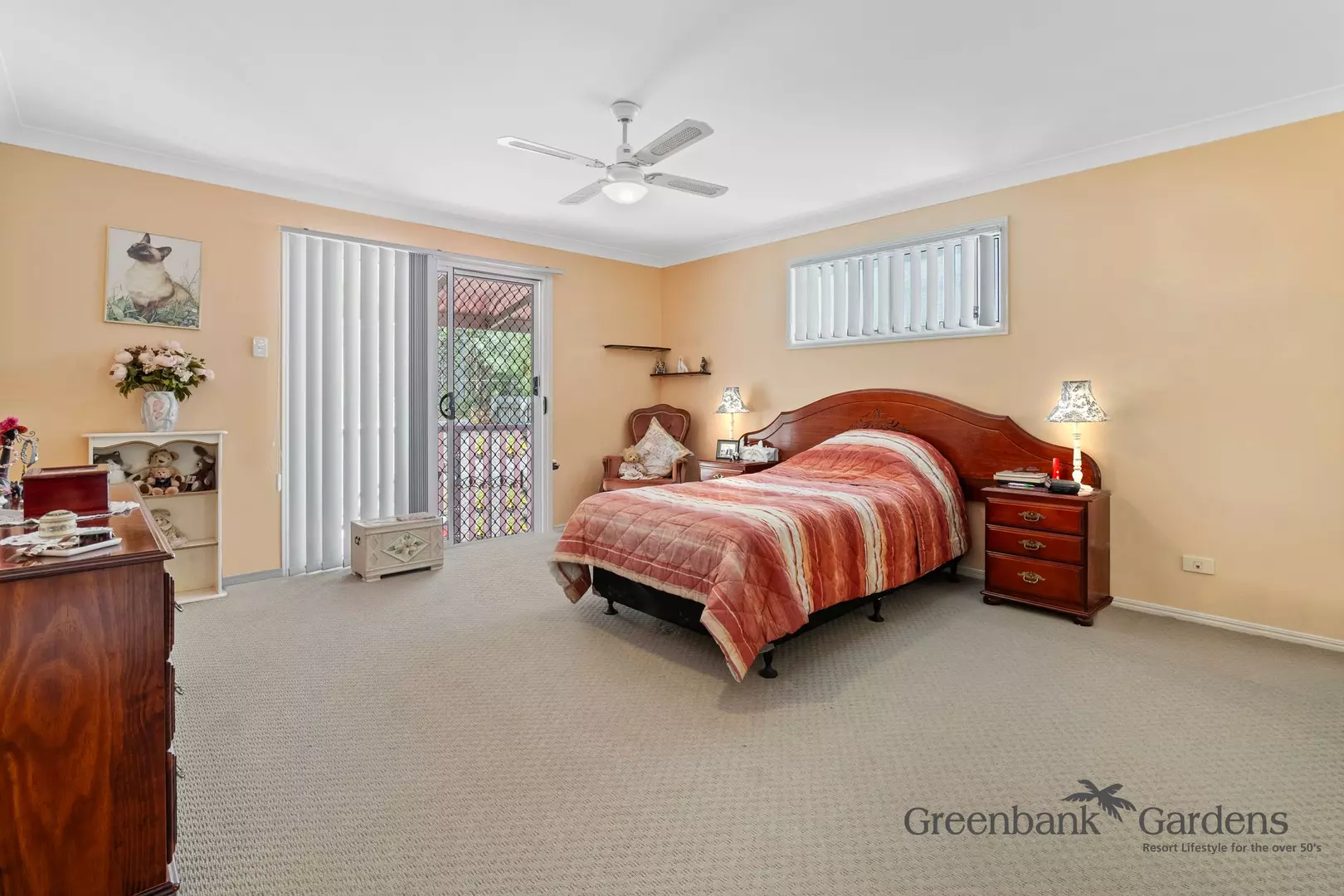 3-bedroom Home with bushland views - GREENBANK GARDENS