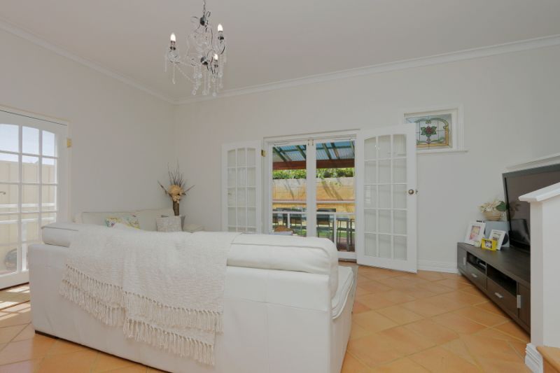 Cool Character on Cooper!