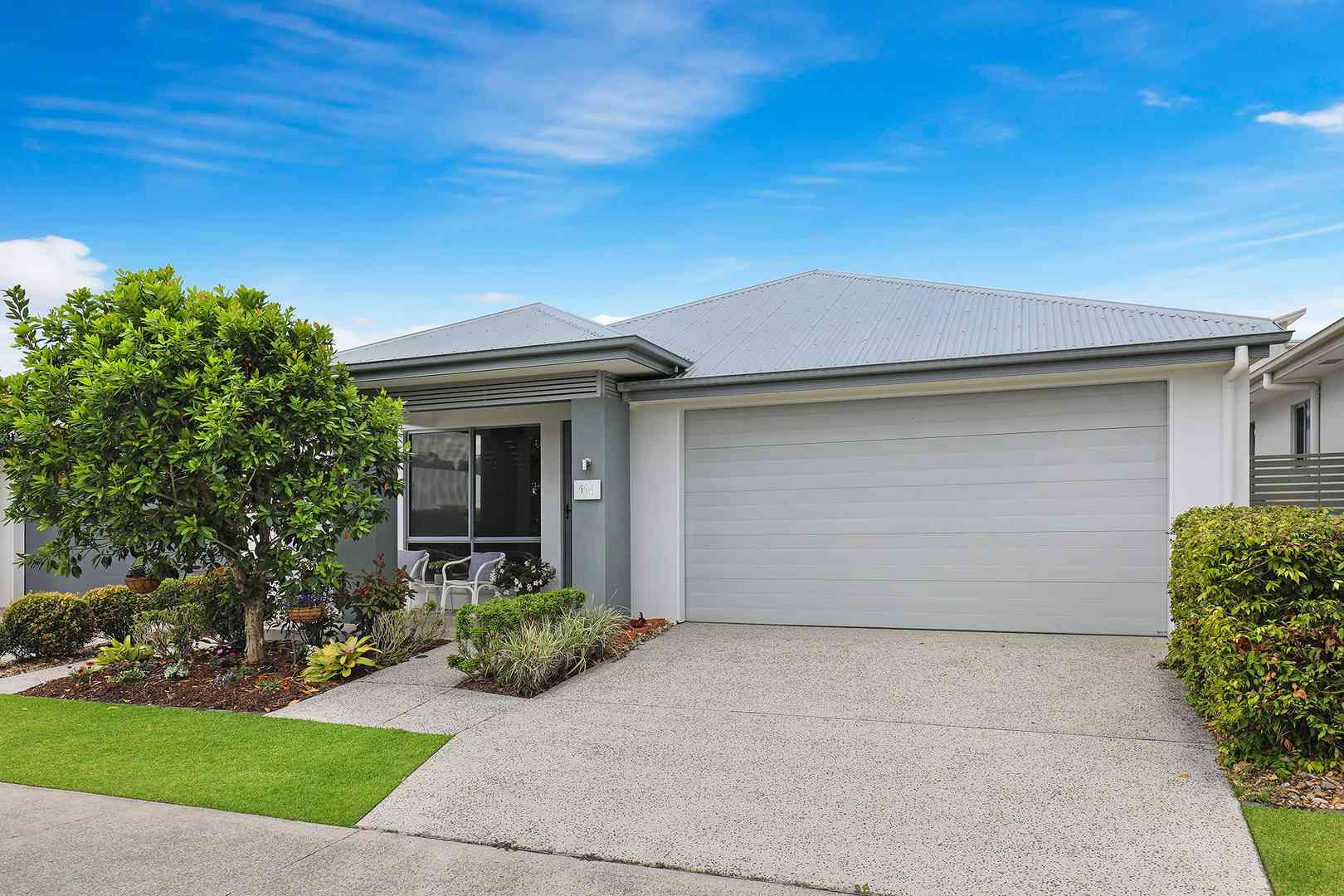 Choose the Easy Life & Live the Dream - V114 Halcyon Lakeside