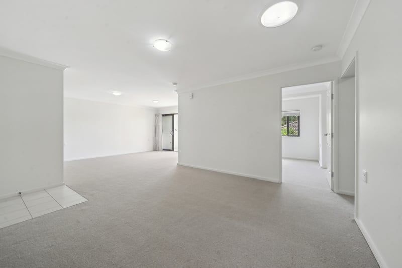 Modern First-Floor Haven with Tranquil Leafy Outlook