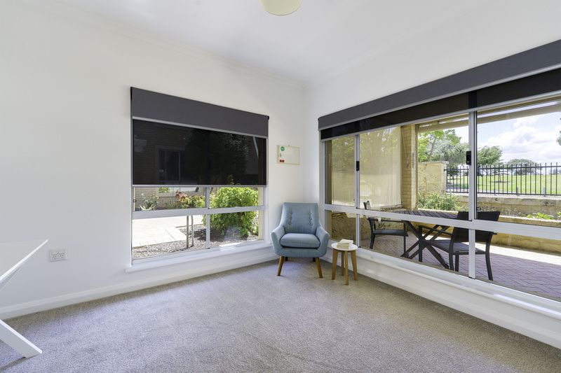 Parkside Apartment with Spacious Layout and Private Patio