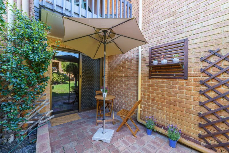 Ground-floor Studio Apartment with Courtyard