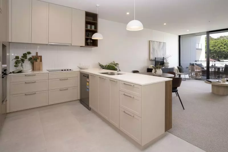 Well-positioned apartment boasting a roomy balcony