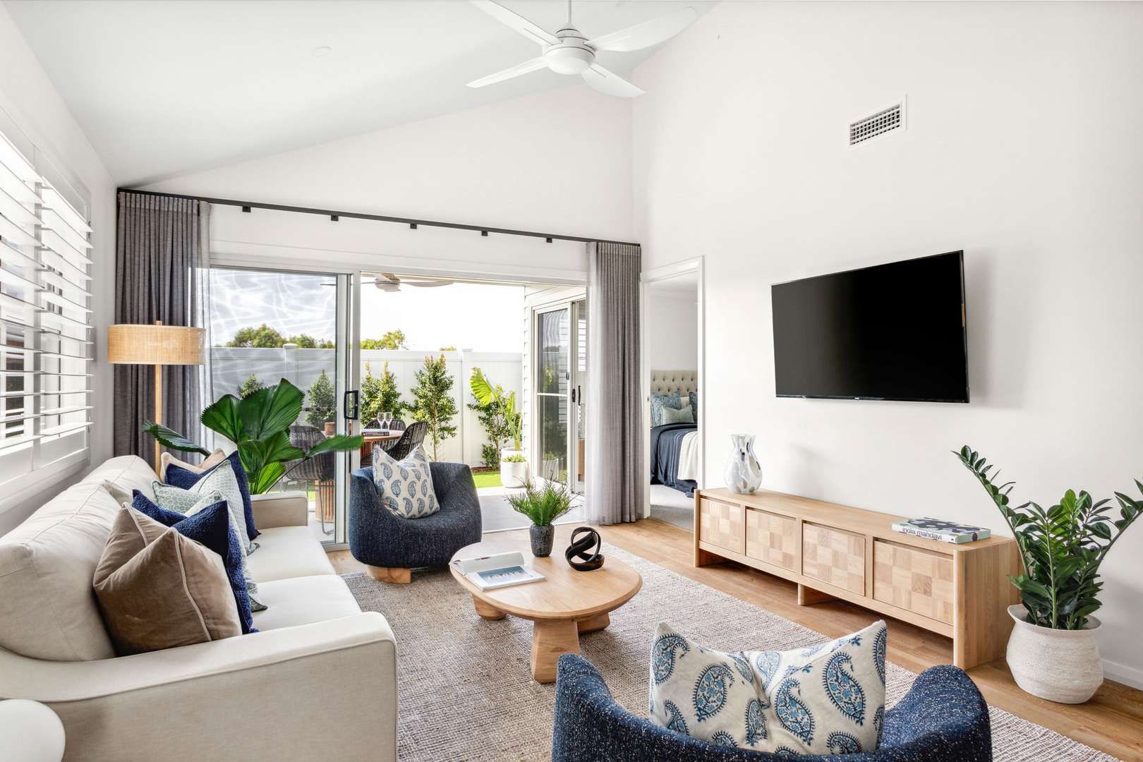 Clifton Taree - brand new 1 bed plus study home 