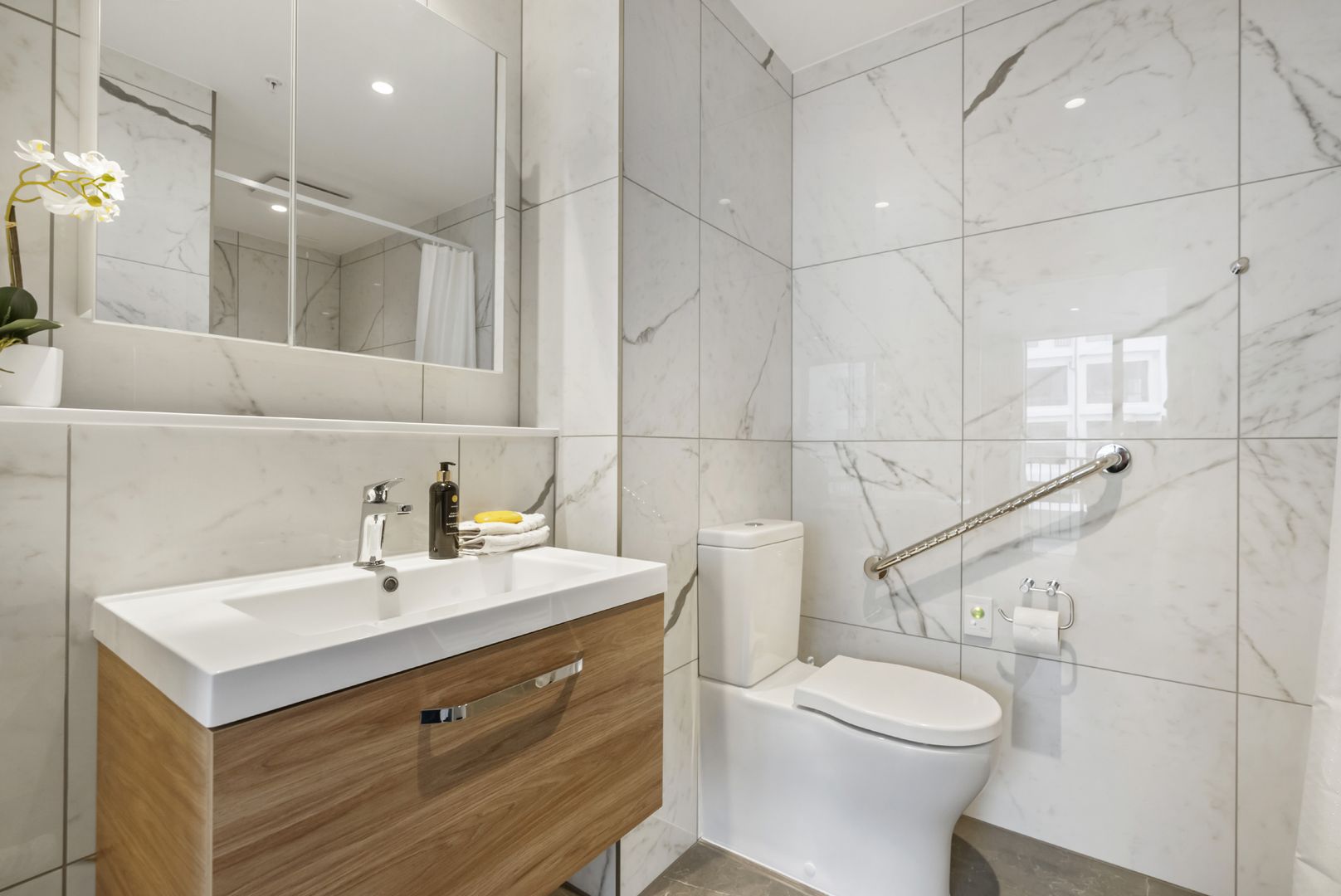 Garden View Hideaway