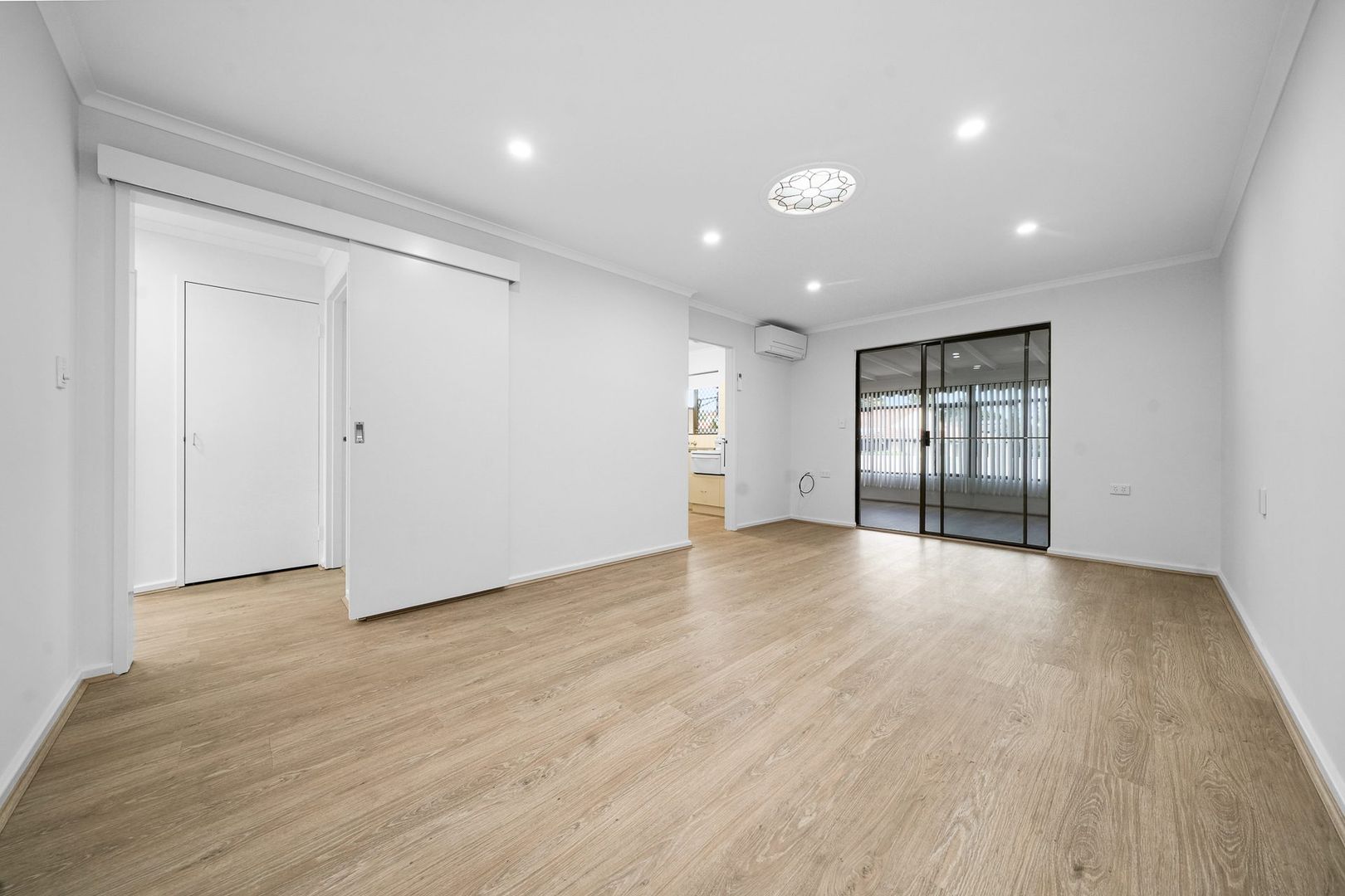 UNDER OFFER Light Filled, Well Presented Unit