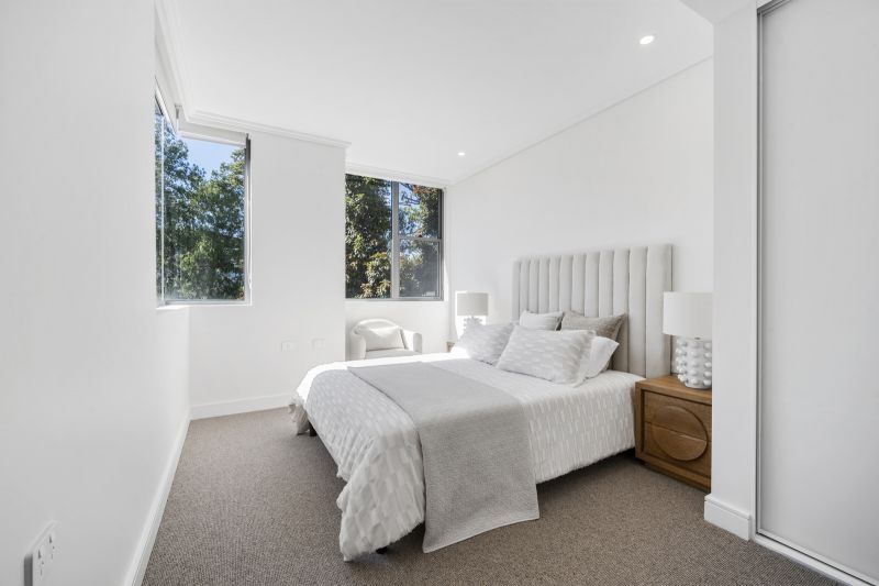 Bright, Stylish First-Floor Apartment