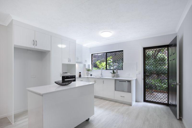 Modern 2-bedroom villa in quiet location