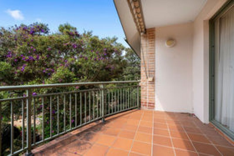 Stunning Fully Refurbished Two-Bedroom Apartment in a Prime Village Location