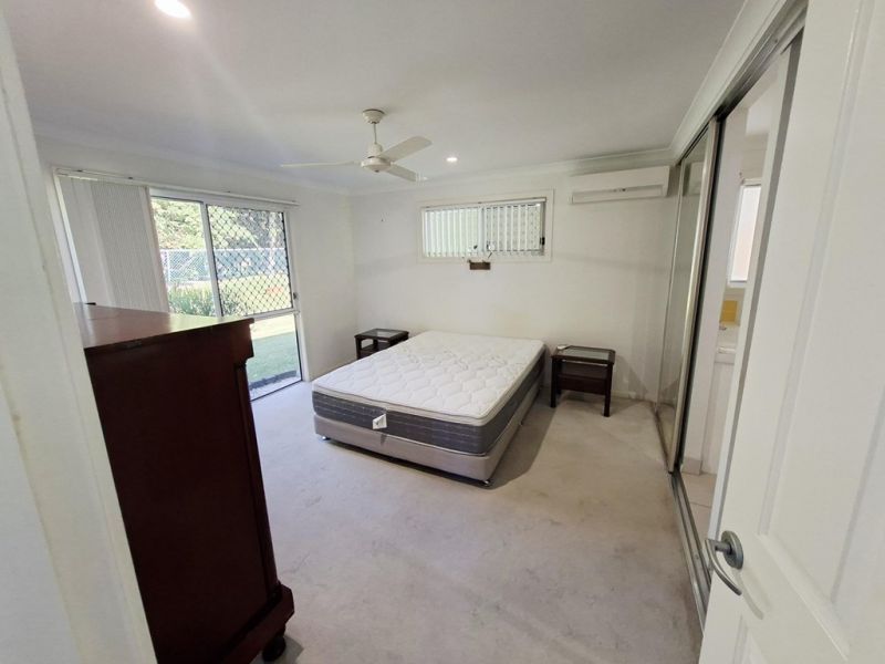 Ensuite, Study, Location