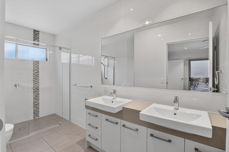 Site 33 - Established Sea Crest I