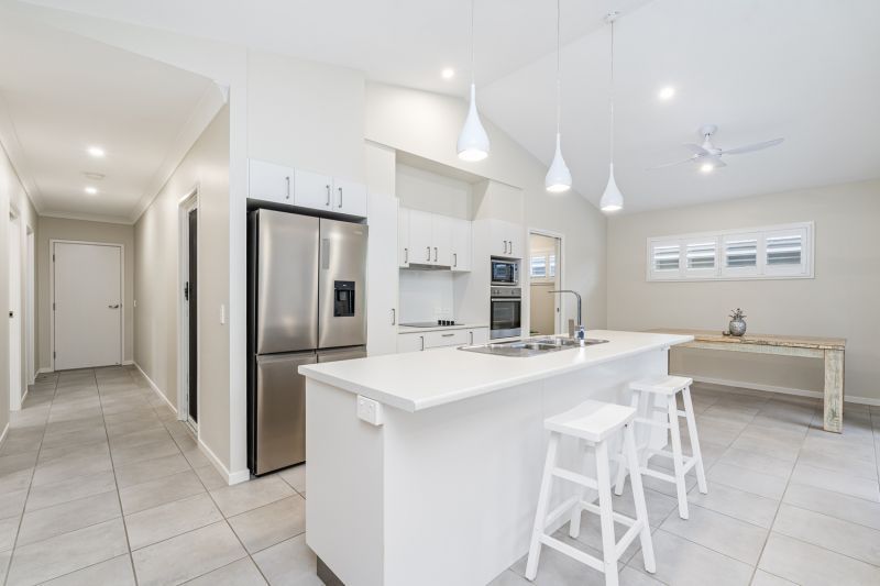 Fresh, Modern Haven with Private Entertaining