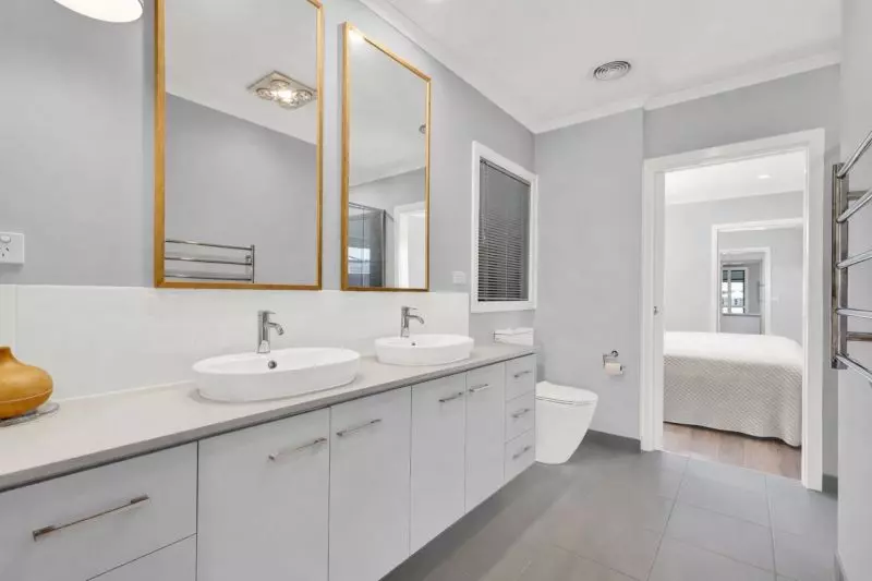 Lifestyle Communities Wollert - Charming 2-bedroom home with modern updates