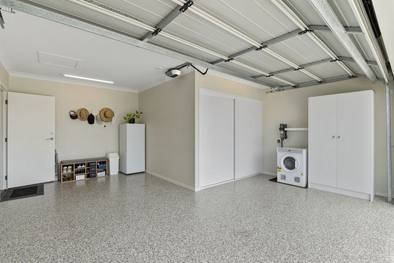 Immaculate Two Bedroom + Study – Make it Yours!