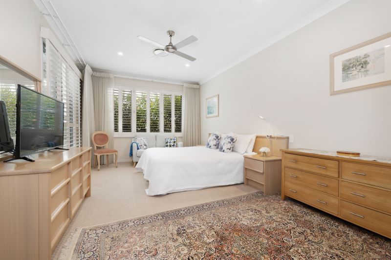 Sophisticated Living – Luxury Three-Bedroom Residence