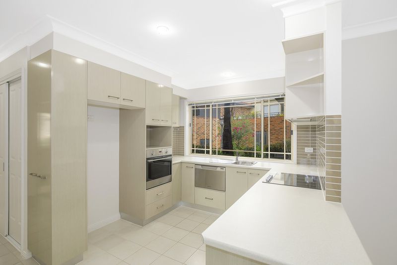 Sunlit Villa with Expansive Outdoor Living