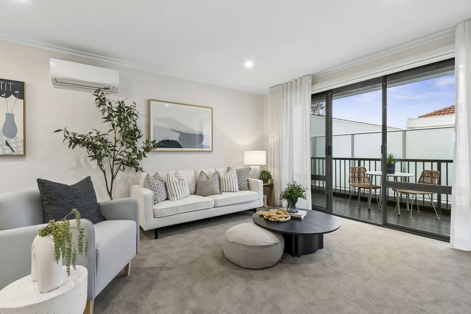 Light, bright & spacious one-bedroom apartment