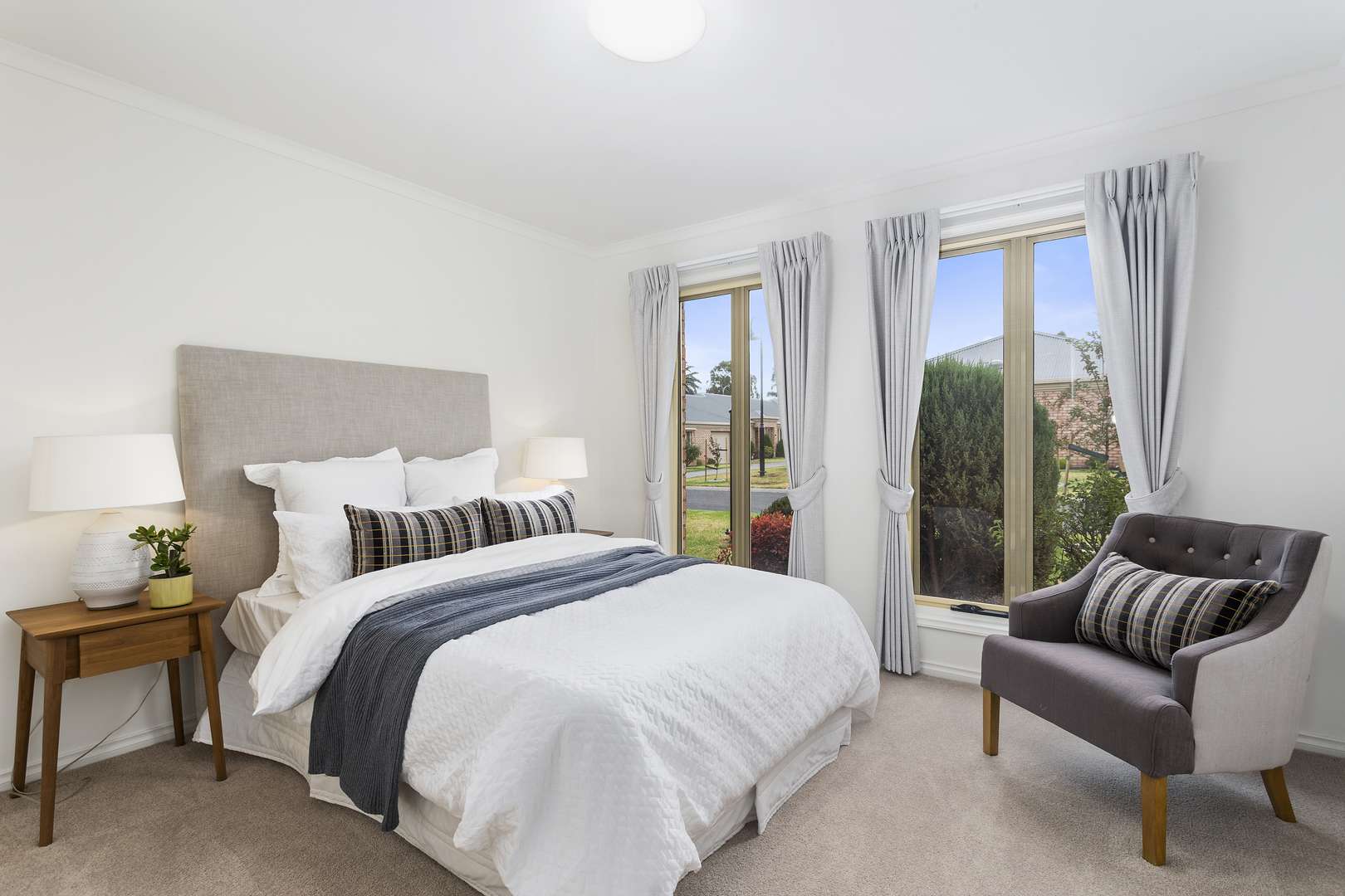 Independent Living Villas - The Lakes Estate