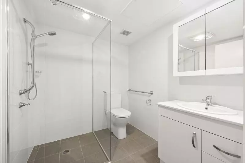 Under offer- Ground unit in a stunning waterfront location at the Governor's