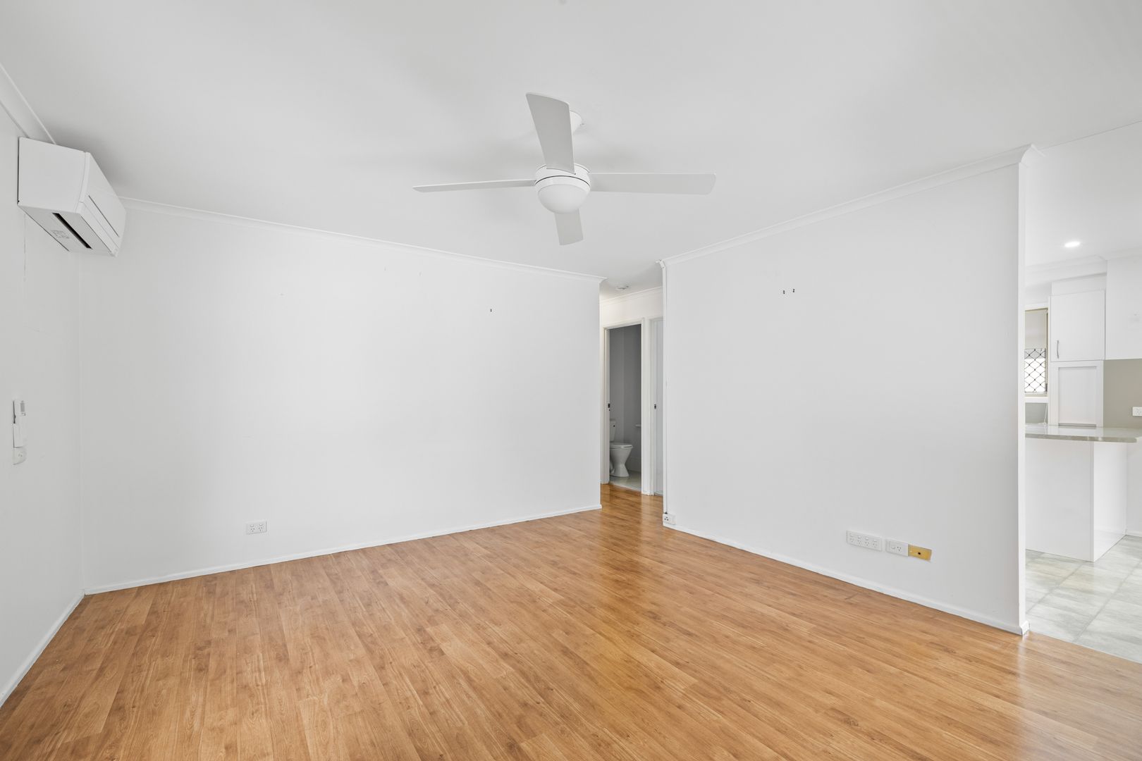 Easy walk to the clubhouse and on the sunny side of Palm Court.