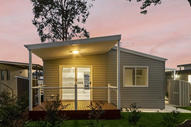 STUNNING STYLE WITH MODERN FEATURES