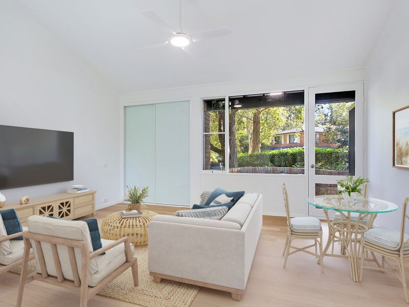 Sunlit villa – ground-floor, light-filled living