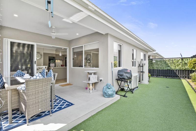 Tranquil Living, Spacious Backyard