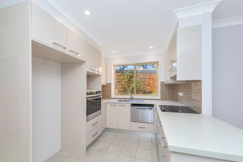 Low-Maintenance Villa with Covered Balcony