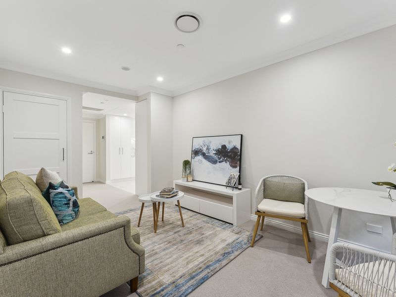 Unique Apartment in the Heart of Elizabeth Bay