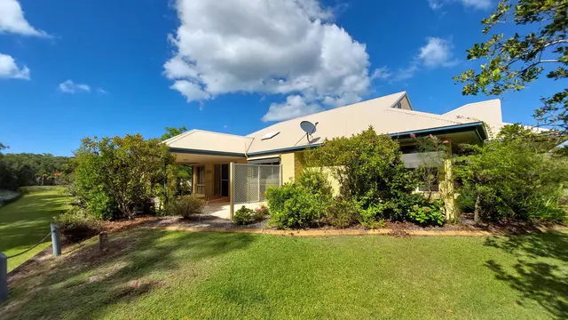 2-Bedrooms Home with Beautiful Views - 58 Sirocco 