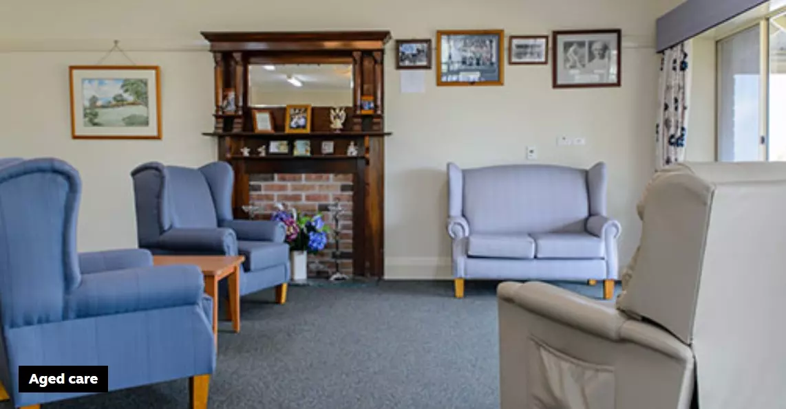 Uniting Elizabeth Gates