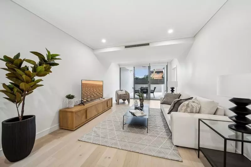 Ground Floor Entertainer's Delight