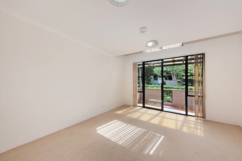 Sunny Split level Splendor!