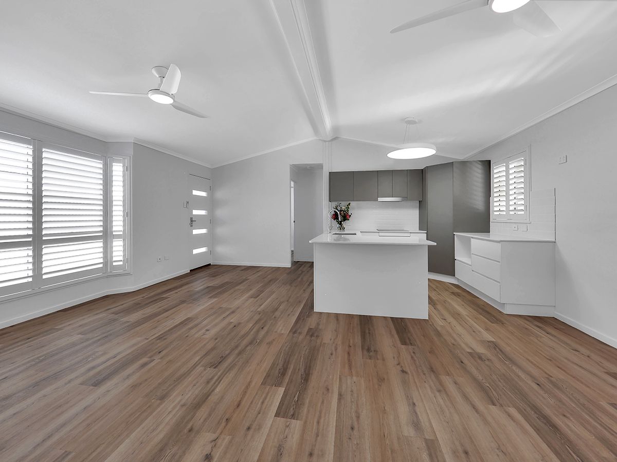 3 Bedroom Villa - NEWLY Renovated - Luxury!