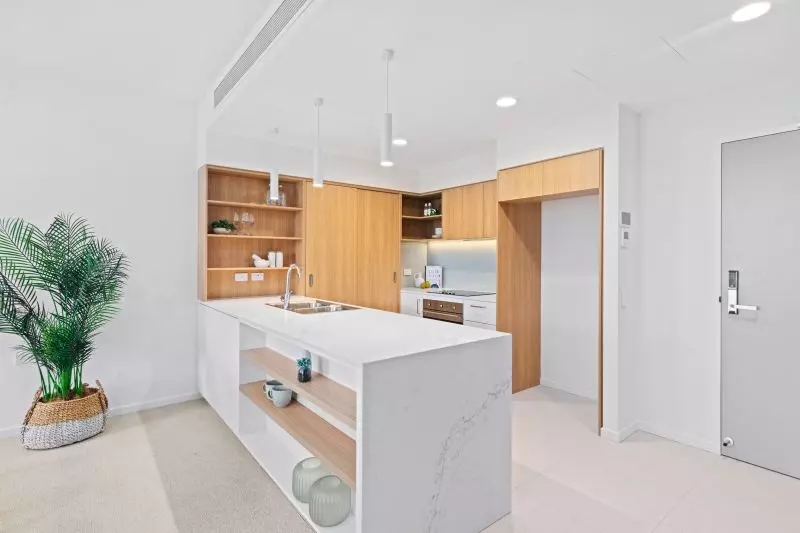 South-facing apartment with stunning Burleigh Golf Course vistas